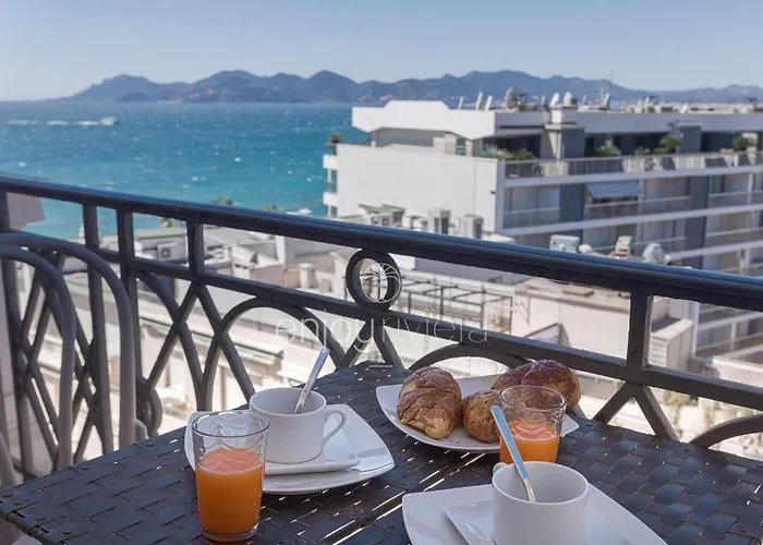 Palais Miramar Art Modern - Derniere Etages Vue - 75m De Confort - En Face Des Plages -wifi - Clim